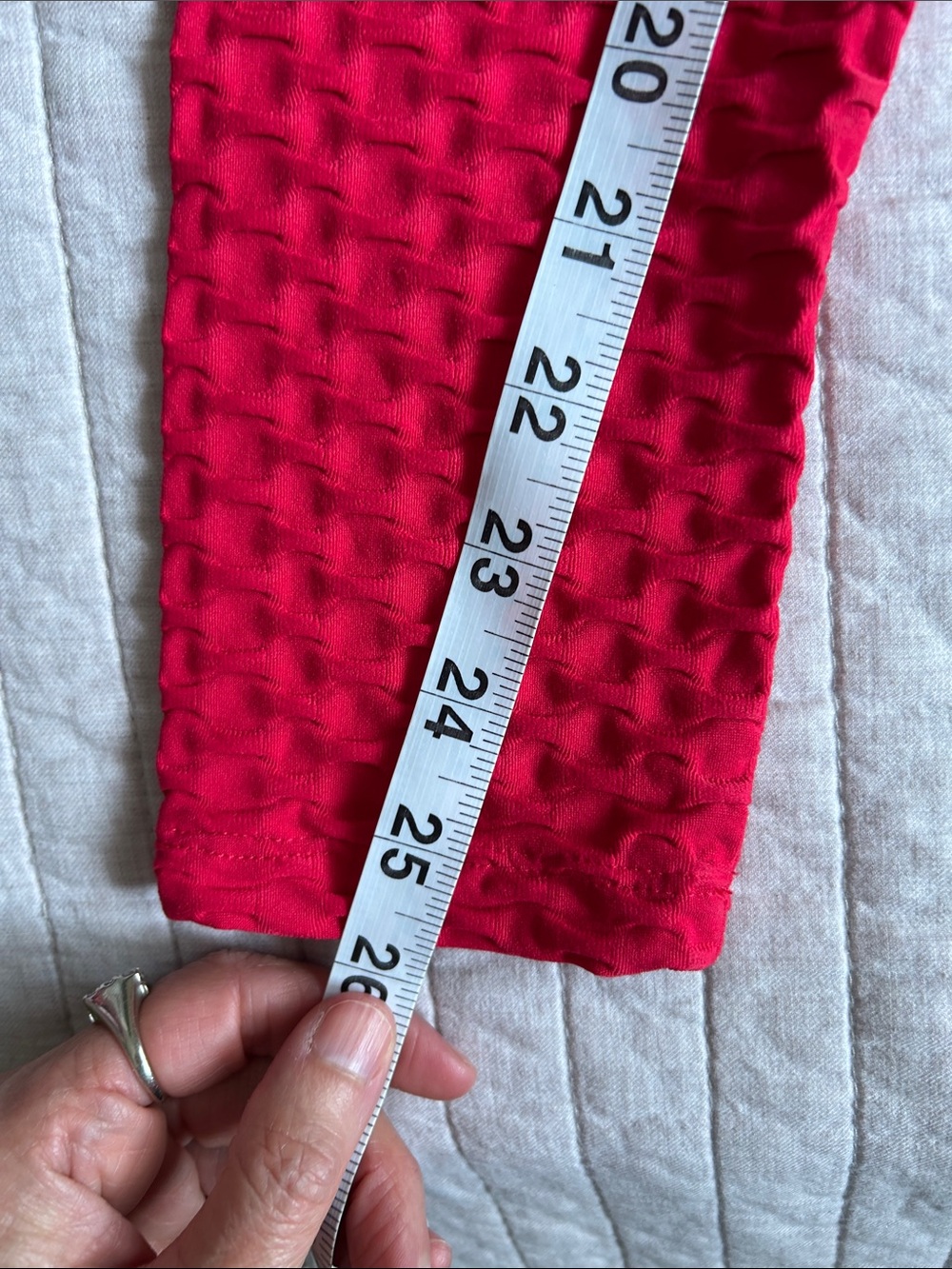 Born primitive high rise scrunch butt textured red raspberry leggings S - Picture 5 of 8